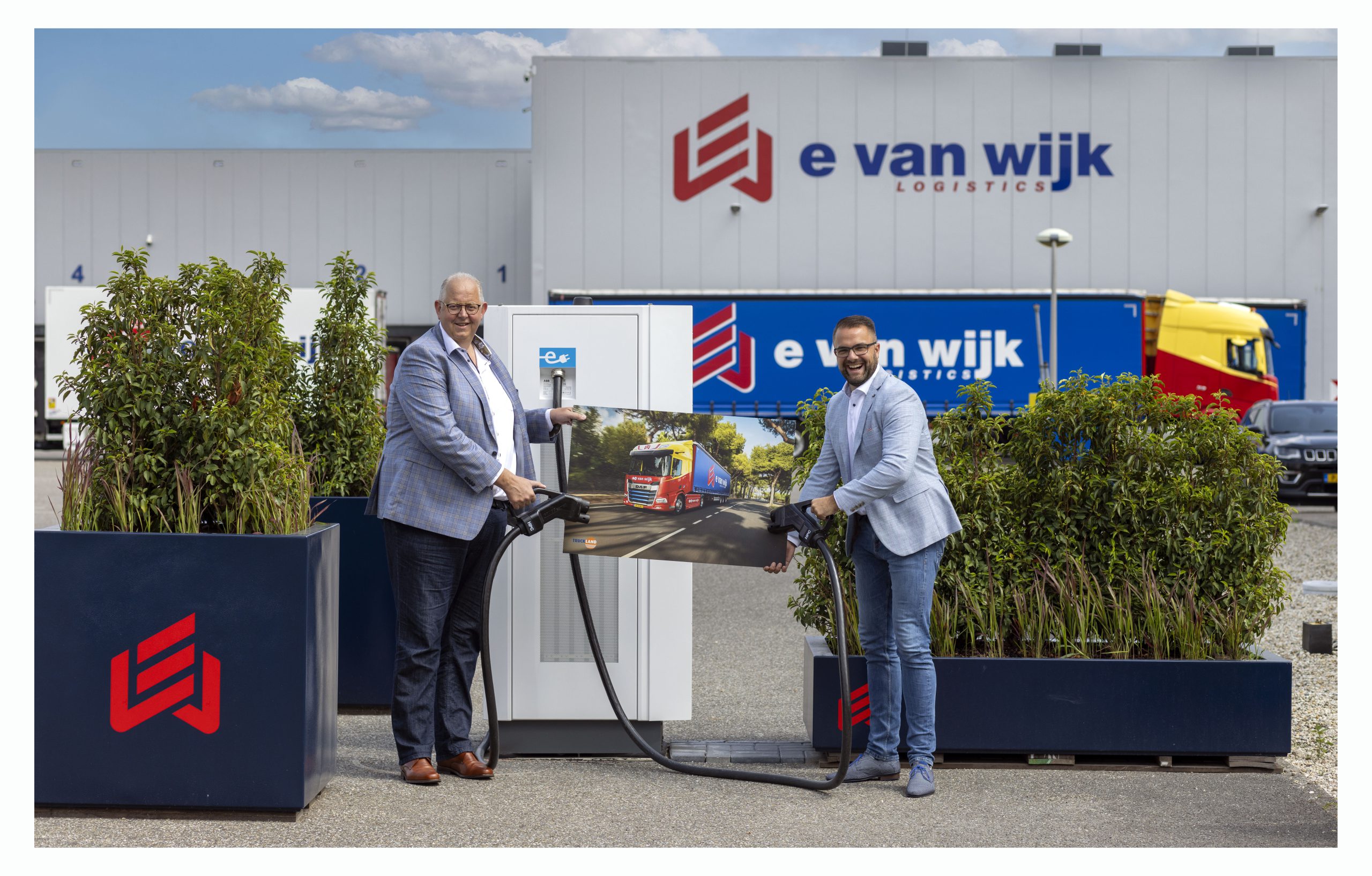 tien nieuwe e-trucks toont duurzaamheidsambitie