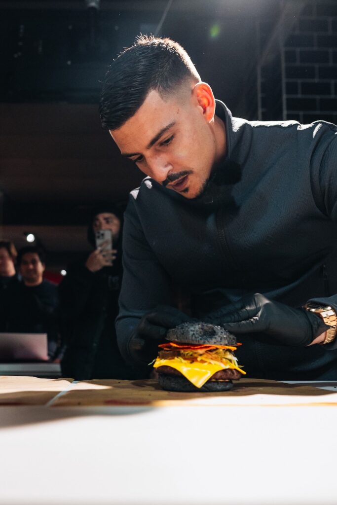 Lance Brunious Rapper Rapper Boef lanceert eigen burger