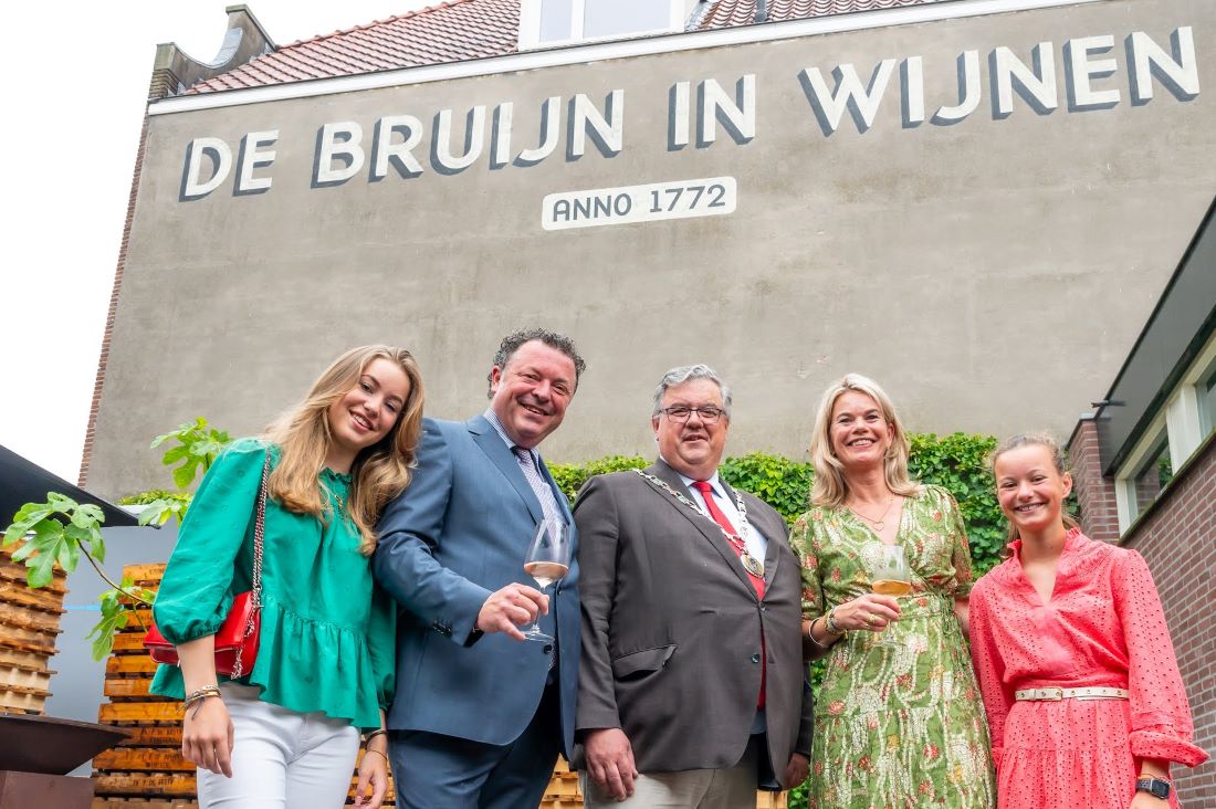 P. De Bruijn Wijnkopers