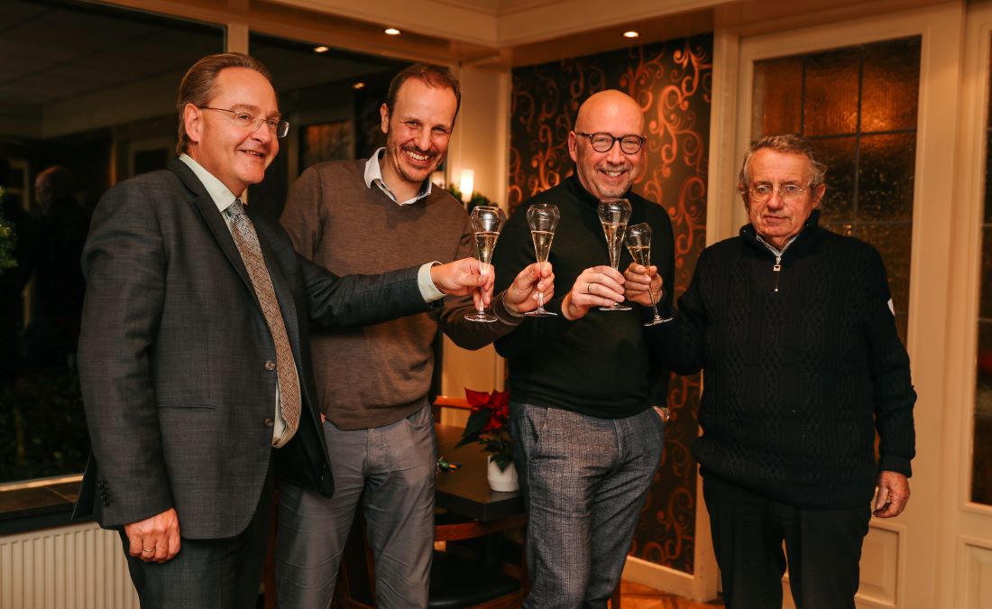 David Dreese (Amrâth Hôtels), Michiel Heijligers (AHM Holding), Luc van Bussel (AHM Holding) en Giovanni van Eijl (Amrâth Hôtels)