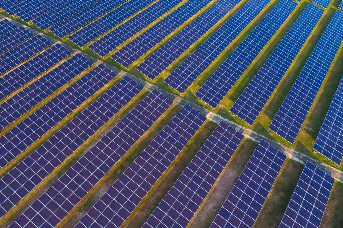 Oplossing voor reflectieproblemen zonnepark bij Schiphol in zicht
