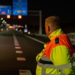 Minister opent nieuwe snelweg A16 Rotterdam bij Rottemerentunnel om bereikbaarheid te verbeteren.