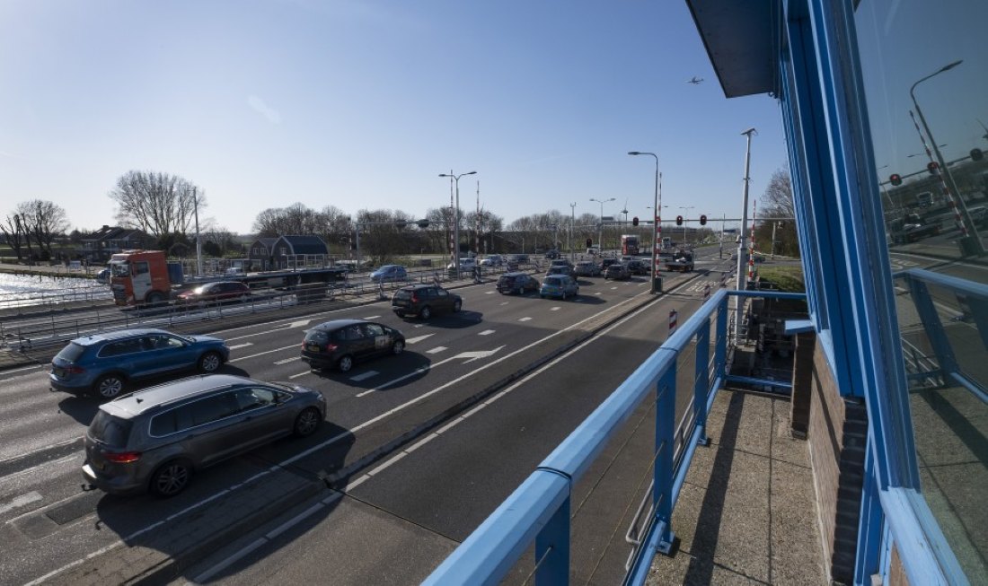 Werkzaamheden N207 veroorzaken hinder bij Leimuiderbrug