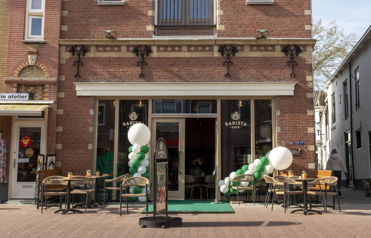 Jonge ondernemer opent barista cafe in Woerden centrum