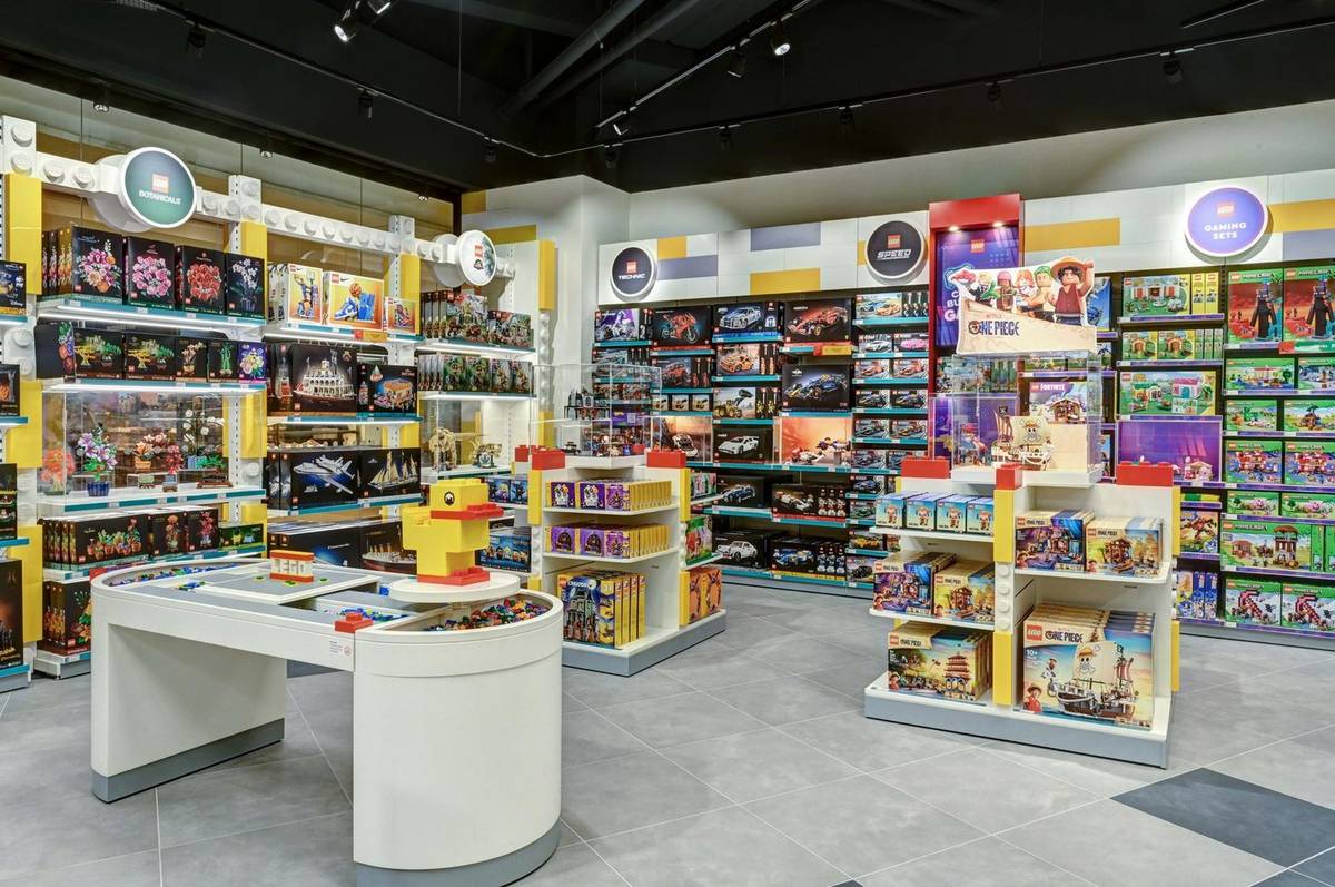 LEGO winkel Rotterdam opent donderdag al om 10.00 uur