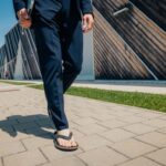 Etiquette-experts waarschuwen: slippers op werk zijn taboe