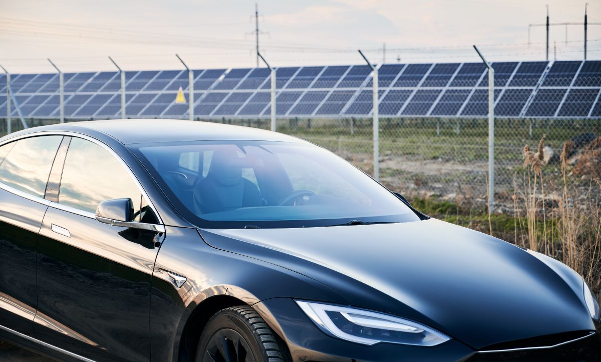 Tesla integreert AI-assistent Grok in Nederlandse voertuigen