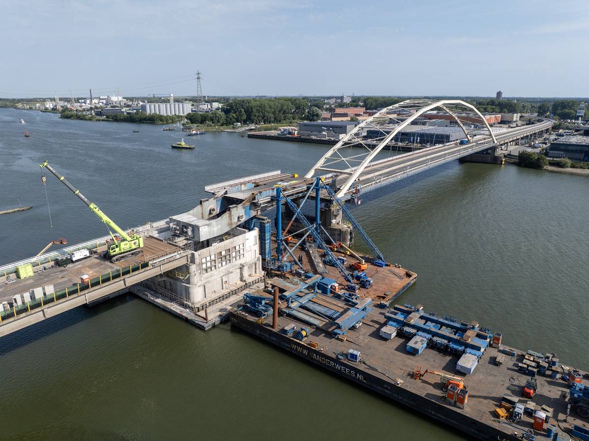 Papendrechtsebrug verliest brugklep voor renovatie tot 2027