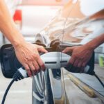 Hoogste inkomens kopen kwart van alle stekkerauto's