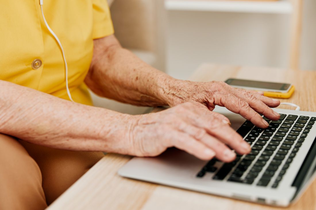 KPN en SeniorWeb helpen ouderen met online veiligheid